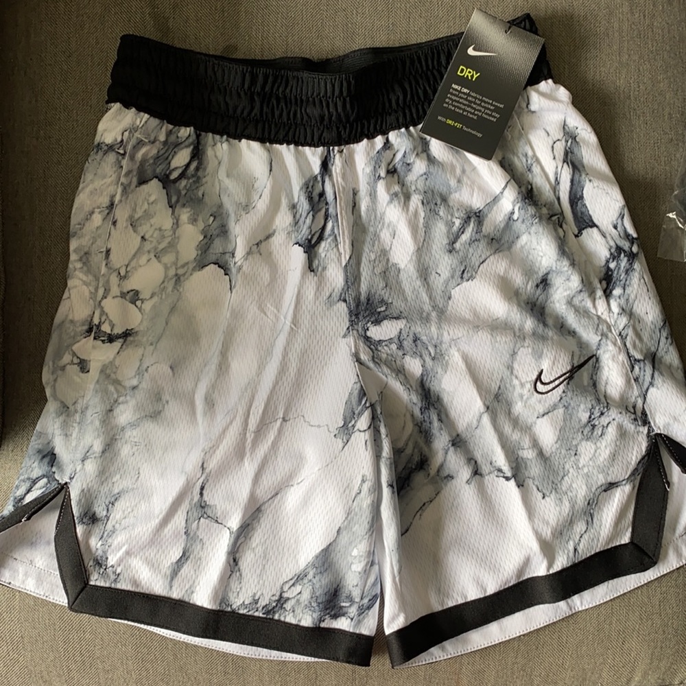 Women's Nike Dri-FIT Basketball Shorts - Picture 5 of 5
